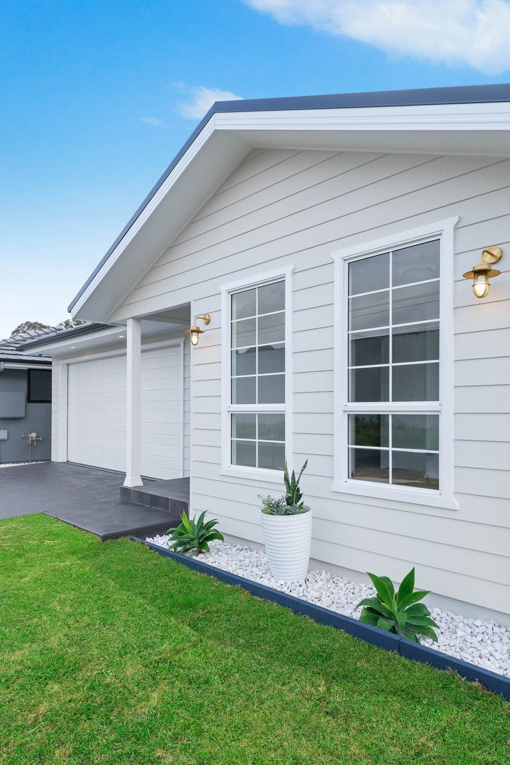 Weathertex Classic Ruff Sawn 200mm Weatherboard
