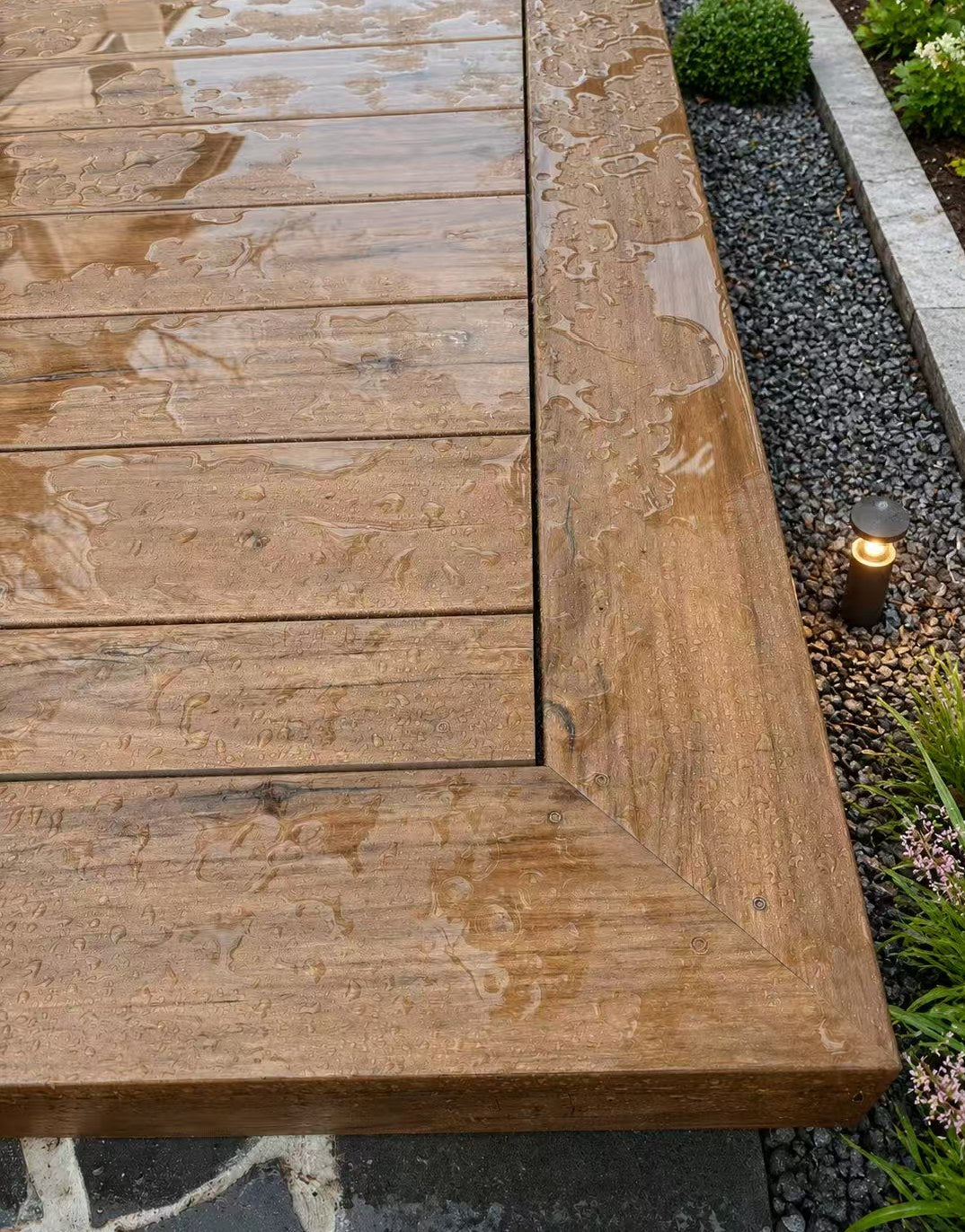 EVERTEX VIVID Classic Merbau PVC decking with a picture-frame edge